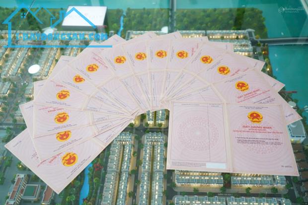 BÁN GẤP LÔ ĐẤT 1T350 ĐƯỜNG 12M TRONG KHU DÂN CƯ ĐỨC HOÀ ĐÔNG- SHR CÔNG CHỨNG NGAY