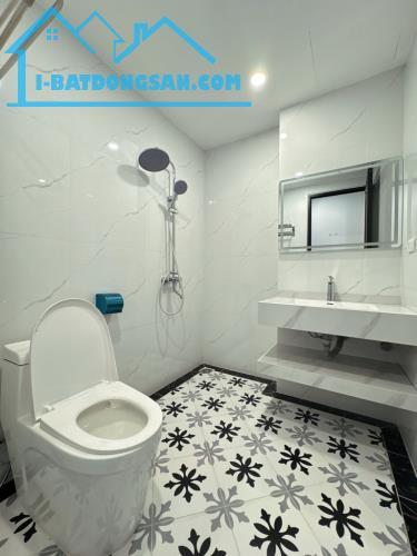 Nhà Thượng Thanh DT 71 m2 , 4 tầng , mặt tiền 4 m .Rao 8,2 tỉ - 2