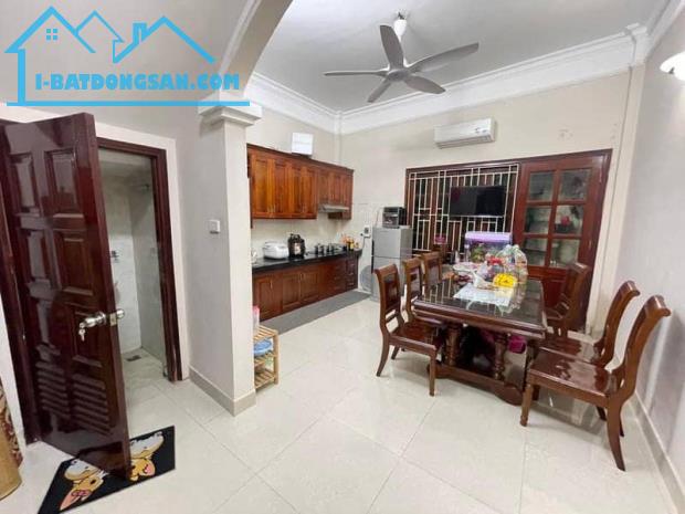 Nhà Nguyễn Khánh Toàn – 61m² – 5 Tầng – 7 Phòng – Tỷ suất thuê cao – 13.8 Tỷ - 2