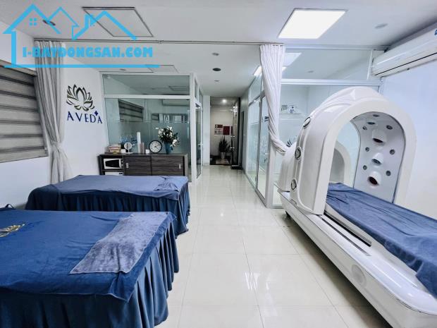 Tòa nhà 7 tầng mặt phố Nguyễn Hoàng, Đồng Bát, 75m2 MT 5.3m giá chỉ 32.5 tỷ - 1