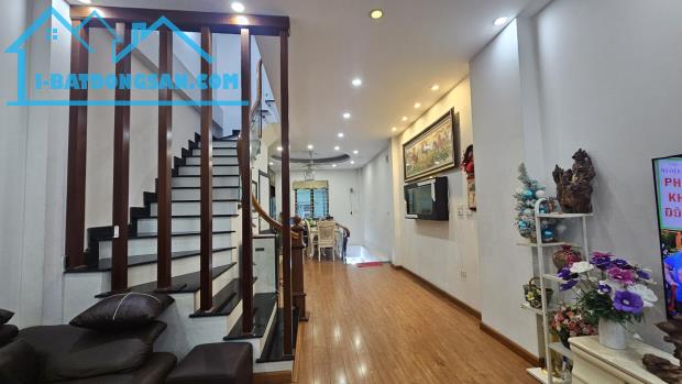 Bán Nhà Vũ Hữu - Ô Tô Tránh, Kinh Doanh, Văn Phòng Siêu Đẹp - 1