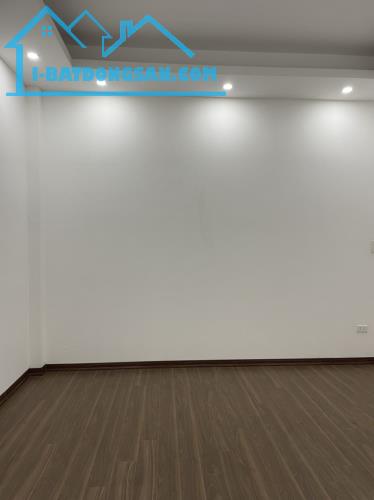 Bán nhà phố Định Công Thượng, Hoàng Mai. 43m2 x 4 Tầng. MT 4.5m. Nhà đẹp. Ở ngay. Hơn 8 Tỷ - 4