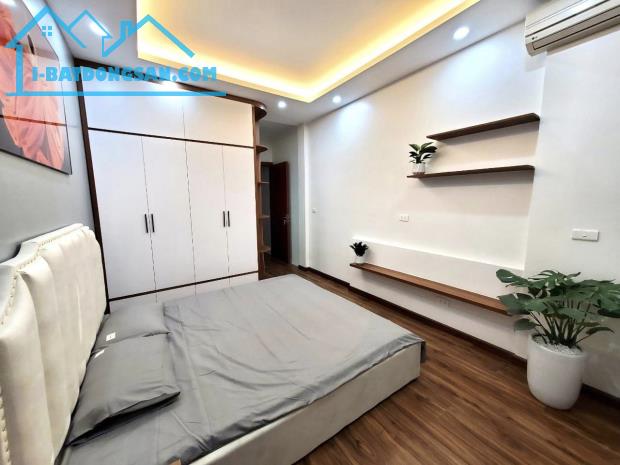 BÁN NHÀ GẦN PHỐ QUAN NHÂN – THANH XUÂN, SÁT ĐƯỜNG Ô TÔ THÔNG, NHÀ MỚI NHIỀU PHÒNG. - 2