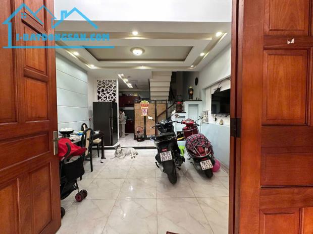 Bán Gấp Nhà mặt tiền đường Lê Cao Lãng Tân Phú 38m2,4 Tầng BTCT Giá 6 tỷ x - 2