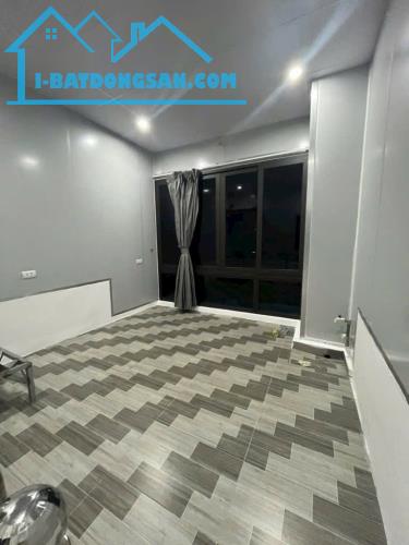 Khuôn tiền nhỏ xinh ở sướng quá tuyệt vời - 1