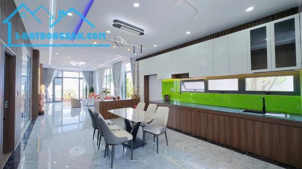 BÁN CĂN VILLA SIÊU BỰ NGAY KHU CẦU TRÀM-XÁC CHỢ BÌNH CHÁNH-SHR-GIÁ 4TY7 - 4