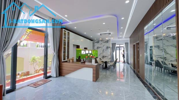 BÁN CĂN VILLA SIÊU BỰ NGAY KHU CẦU TRÀM-XÁC CHỢ BÌNH CHÁNH-SHR-GIÁ 4TY7 - 2