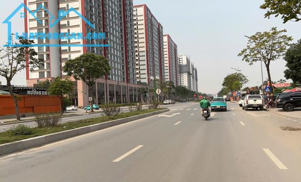 NHÀ PHÂN LÔ KHU QUÂN ĐỘI LÝ SƠN 75M, 2T, MT4M, THÔNG BÀN CỜ, Ô TÔ VÒNG QUANH, ĐỦ CÔNG NĂNG - 4
