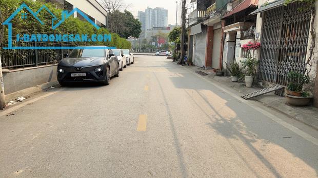 NHÀ PHÂN LÔ KHU QUÂN ĐỘI LÝ SƠN 75M, 2T, MT4M, THÔNG BÀN CỜ, Ô TÔ VÒNG QUANH, ĐỦ CÔNG NĂNG - 2