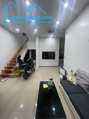 Hoa hậu Nguyễn Sơn - 70m2 - 4 tầng - 5m MT - nở hậu - nhỉnh 10 tỷ - 3
