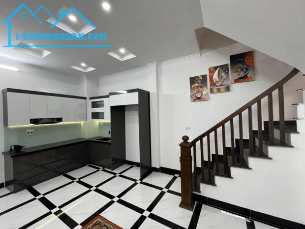 🏡 Ngọc Thụy, Long Biên, 35m2 x 4 tầng, Dân xây, Ô tô, Gần hồ, 6 tỷ 15 - 1