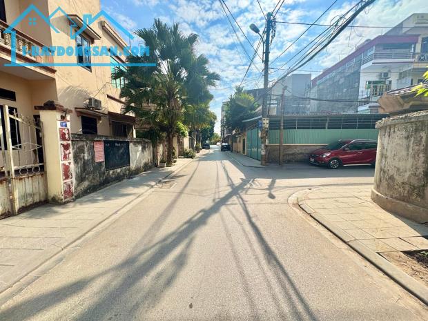 Đất khu Tập thể Z153, thị trấn Đông Anh Hà Nội