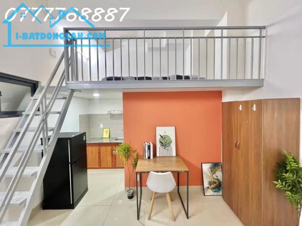 Tòa nhà CHDV mặt tiền đường Quận 7, Hầm 7 tầng, 166 phòng, 900tr/ tháng - 2