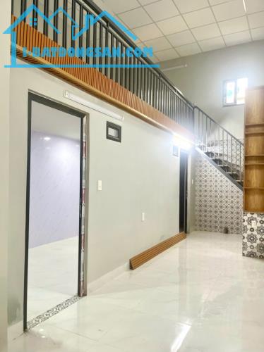 ♣ Nhà Kiệt Ô tô Ông Ích Khiêm gần Cầu Rồng, 60m2, gác lửng rộng thoáng, Kinh Doanh, 3.x tỷ - 1