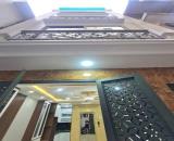 BÁN GẤP NHÀ 5 TẦNG PHẠM VĂN ĐỒNG, GẦN PHỐ, ĐI LẠI RẤT THUẬN TIỆN