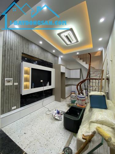 🔥 NHÀ ĐẸP HIẾM CÓ - TRUNG TÂM HÀ ĐÔNG  5 TẦNG - 3 NGỦ - - CHỈ 4.25 TỶ 🔥
