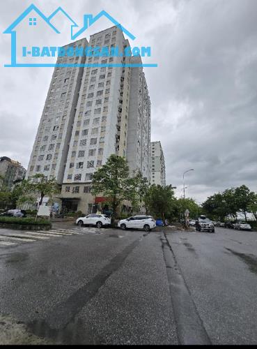 Chính chủ nhờ bán để đi định cư Nước Ngoài căn 70m2 , 3,1tỷ mặt phố Hoàng Công - Kiến Hưng - 3