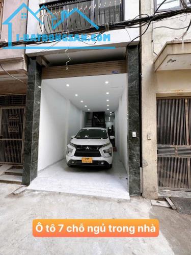 BÁN NHÀ VẠN PHÚC 5 TẦNG Ô TÔ VÀO NHÀ, THANG MÁY, FULL NỘI THẤT