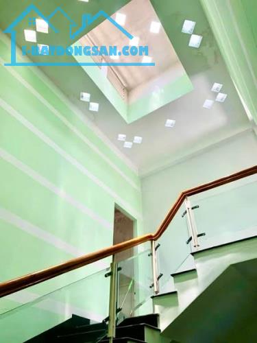 Mặt tiền kinh doanh 3 tầng Lê Thị Hồng Gấm -Hòa Cường -Giá chỉ 6,6 tỷ