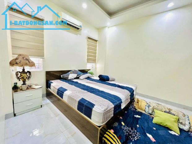 Cần bán nhà Linh Đàm 10m ra ô tô 47m2 5 tầng 7.1tỷ