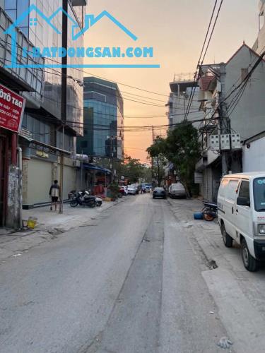 Bán nhà Giải Phóng, Hoàng Mai, ô tô đỗ cửa, khu dân trí cao, 43m2, 9.65 tỷ - 2