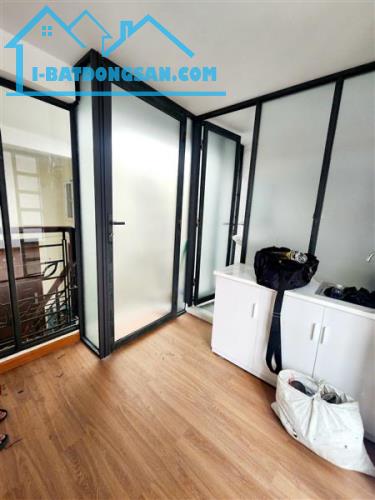 CHDV mặt tiền Nguyên Hồng P.1 GV, 6 tầng 68m2 , dòng tiền 35tr/th - 3