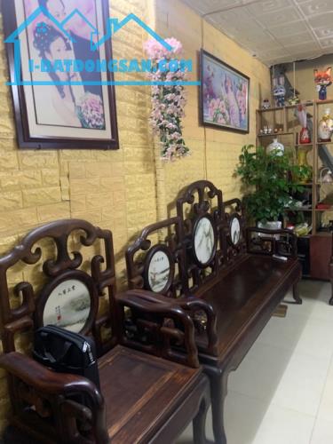CHỈ 1,5 tỉ CÓ NHÀ TRỤNG TÂM QUẬN .  - 32m2 2 tầng nhỉnh 1,5 tỉ  Trung tâm quận Thanh Xuân - 2