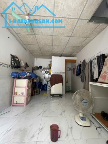 Bao đầu tư gấp bán dãy trọ ngay trường tiểu học Kim Đồng  hẻm 6m thông 68m2,2Tầng 4tỷ 1