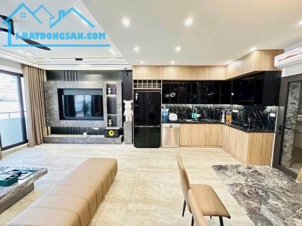 Bán nhà Nguyễn Văn Cừ 45m2 - 5 tầng - gara ô tô - view thoáng - an sinh đẳng cấp - giá - 1