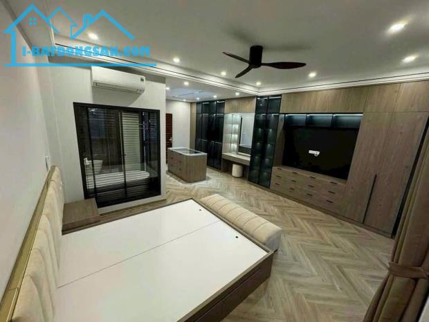 Bán nhà Nguyễn Văn Cừ 45m2 - 5 tầng - gara ô tô - view thoáng - an sinh đẳng cấp - giá - 2