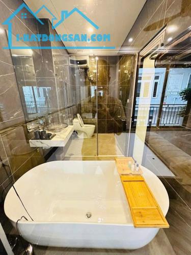 Bán nhà Nguyễn Văn Cừ 45m2 - 5 tầng - gara ô tô - view thoáng - an sinh đẳng cấp - giá - 3