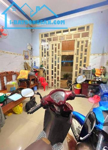 Bán nhà Nguyễn Quý Yêm 40m2 3 tầng xe tải tận cửa, nhích nhẹ 5 tỷ