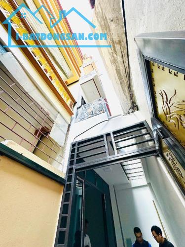 Bán nhà dân xây Trần Quốc Vượng Cầu Giấy 34m2 hơn 7tỷ!