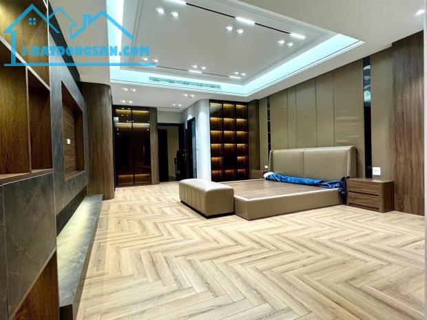 BÁN NHÀ NGUYỄN VĂN CỪ 56M2, 6 TẦNG , THANG MÁY , GARA Ô TÔ - GIÁ 15.5 TỶ - 2