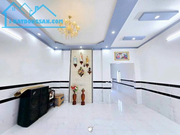 GIẢM GIÁ 400TR CHO CĂN NHÀ SIÊU ĐẸP 1 LẦU 1 TRỆT THUỘC P. TÂN BIÊN - 1