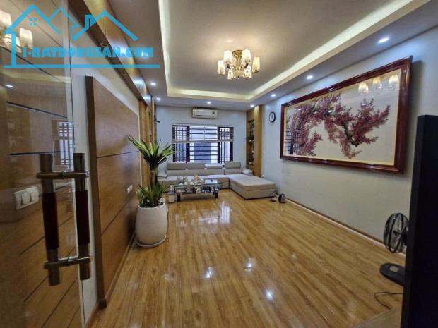 Cực đẹp phố Chùa Bộc, Đống Đa. Ngõ thông, sát phố - Nhà 50m, 5 tầng, giá 7.95 tỷ - 3