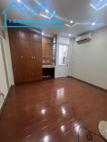 Cực đẹp phố Chùa Bộc, Đống Đa. Ngõ thông, sát phố - Nhà 50m, 5 tầng, giá 7.95 tỷ - 2