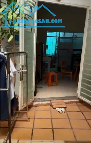 ♣  Nhà Kiệt Nguyễn Tri Phương, 64m2, C4, 2PN, 2wc, 2.5 tỷ