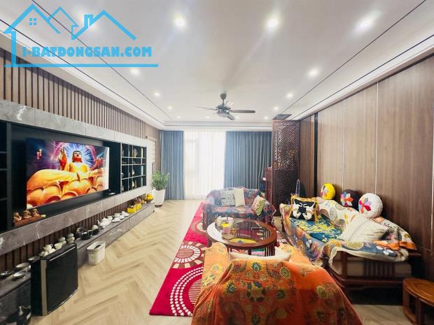 Hiếm!!!Bán nhà Kim Đồng 65m2.Mtx5m lô góc, gần phố, gần ô tô, ngõ thông các ngả - 2