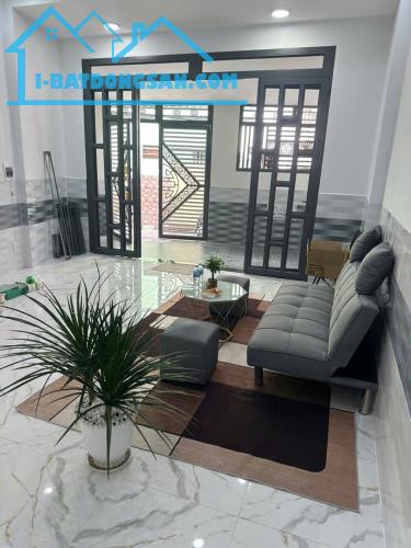 Cần bán gấp nhà mới, hẻm xe hơi thông,  70m2,ngang 6m Bình Tân giáp q6, vị trí đẹp, 3.x tỷ - 1