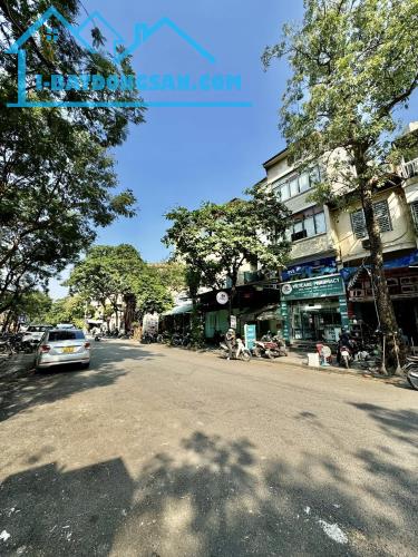 Sau Chợ Hàng Da Mặt Tiền 11M 100M2 85 Tỷ 1 Sổ 1 Chủ Xây Khách Sạn cực đẹp