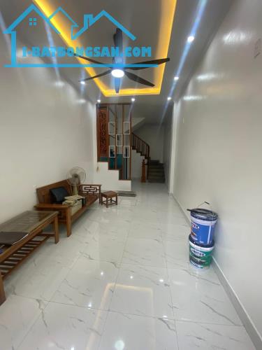 Nhà Phú Diễn - 32m2 - 4 tầng - ô tô 7 chỗ đỗ cửa ngày đêm - khu vực đông dân cư - 1