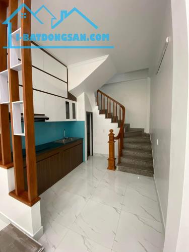 Nhà Phú Diễn - 32m2 - 4 tầng - ô tô 7 chỗ đỗ cửa ngày đêm - khu vực đông dân cư - 2