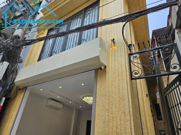 Hiếm. Bán nhà Vip Ngọc Lâm Long Biên 39m2 6 tầng mặt tiền 5m chỉ 14 tỷ lô góc, gần phố