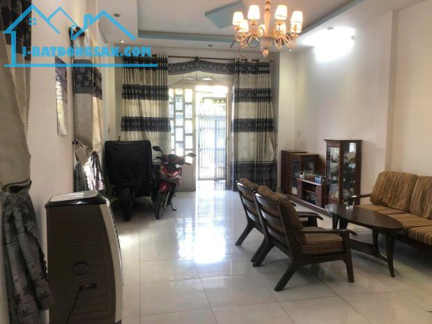 MẶT TIỀN HẺM Ô TÔ 6M - NGANG 5.5M - CẠNH VINCOM LÊ VĂN VIỆT  82M2 - CHỈ NHỈNH 7 TỶ (TL) - 1