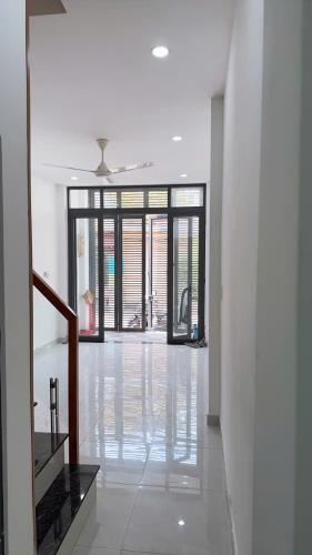 NHÀ MỚI 3 TẦNG 39,6M 4PN TRUNG MỸ TÂY QUẬN 12 SHR HẺM XE TẢI THÔNG - 1