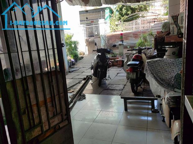 BÁN ĐẤT TẶNG NHÀ C4, DT 230M² (NGANG 8M), ĐƯỜNG 26, PHƯỚC LONG A - 2