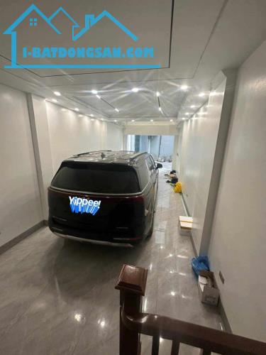 HOA HẬU PHỐ LÂM HẠ - LONG BIÊN - 7T THANG MÁY - GARA ÔTÔ 7 CHỖ - FULL NỘI THẤT CAO CẤP - 4