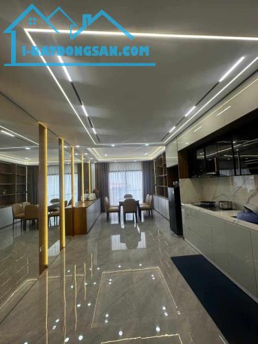 HOA HẬU PHỐ LÂM HẠ - LONG BIÊN - 7T THANG MÁY - GARA ÔTÔ 7 CHỖ - FULL NỘI THẤT CAO CẤP - 1
