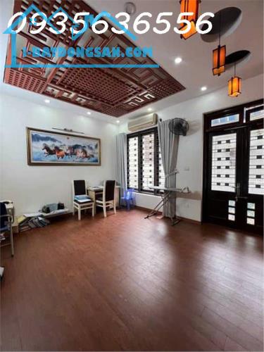 :

⸻

CHÍNH CHỦ GỬI BÁN – SIÊU PHẨM TRƯƠNG ĐỊNH – 82M2 x 5 TẦNG – THANG MÁY – GIÁ 15.X TỶ - 1